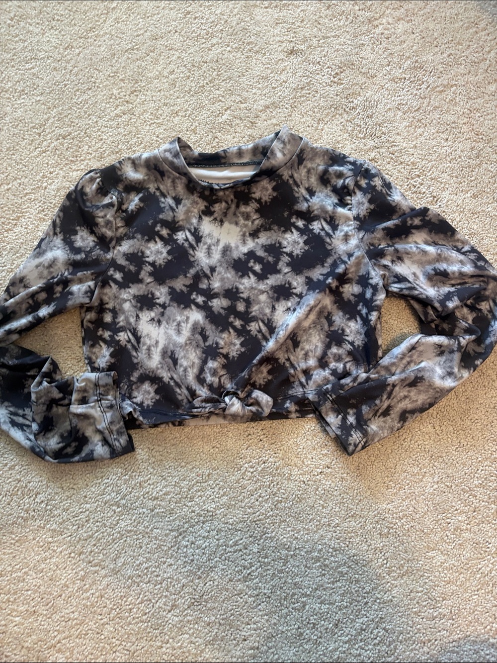 art class Black & Gray Tie-Dye Cropped Knot Front Sweatshirt